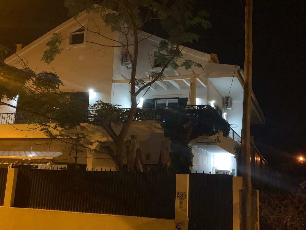 House Blz Villa Charneca  Exterior foto